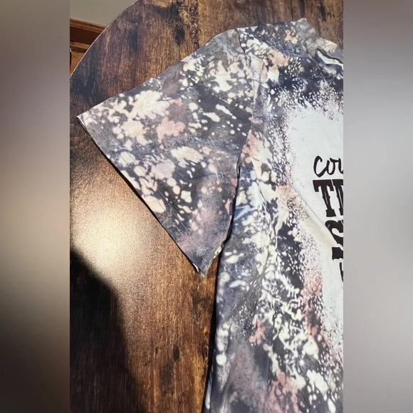 EMERY ROSE : ladies Yellowstone themed t-shirt. Size: 1XL - Picture 10 of 10